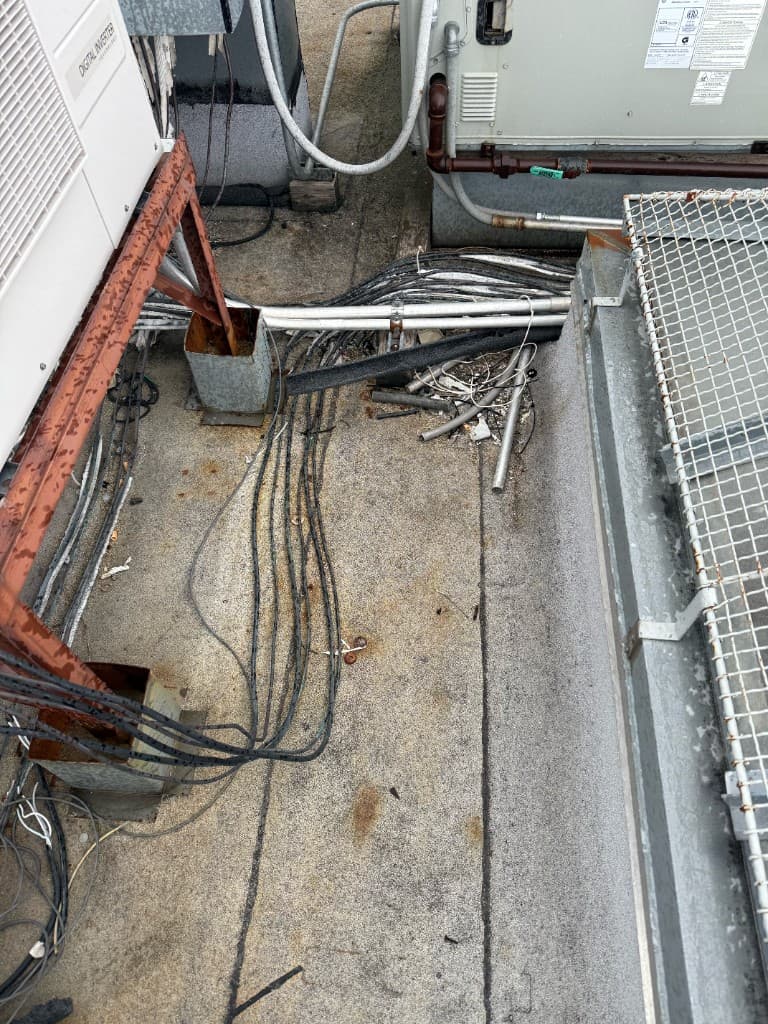 Carrier commercial unit nameplate — full specifications