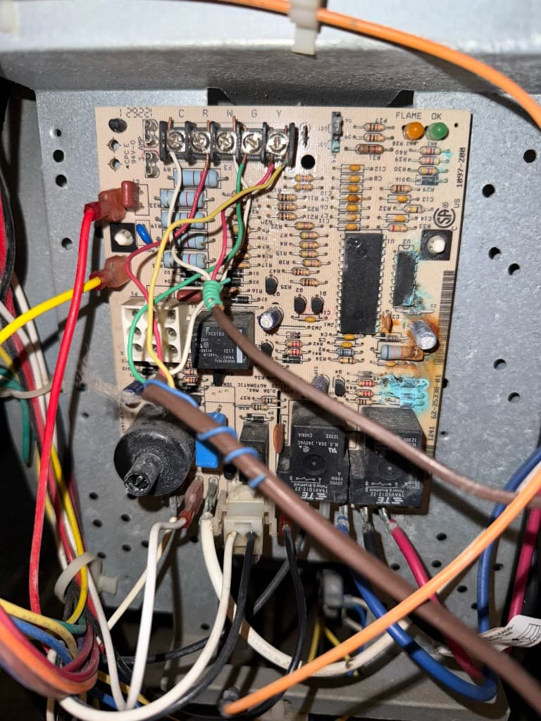 Trane commercial unit — electrical and performance specs